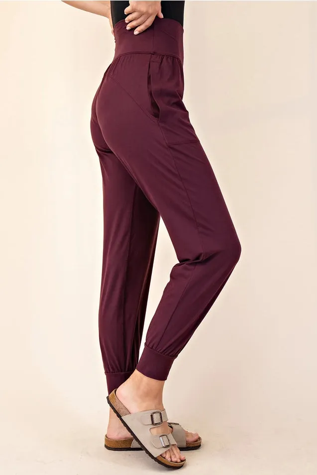 Butter Soft Joggers with Pockets Cassis