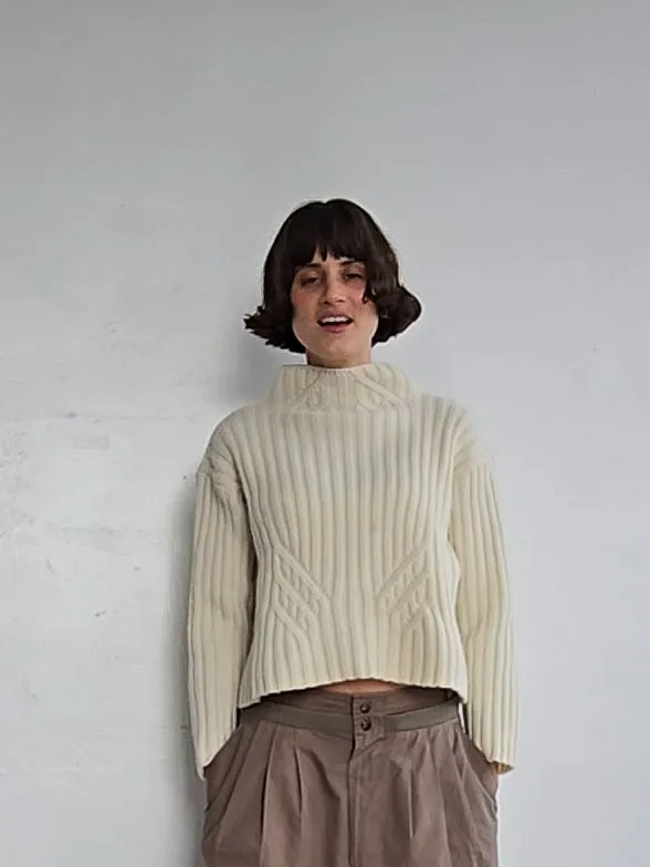 Chunky Ribbed White Cropped Knit (M)