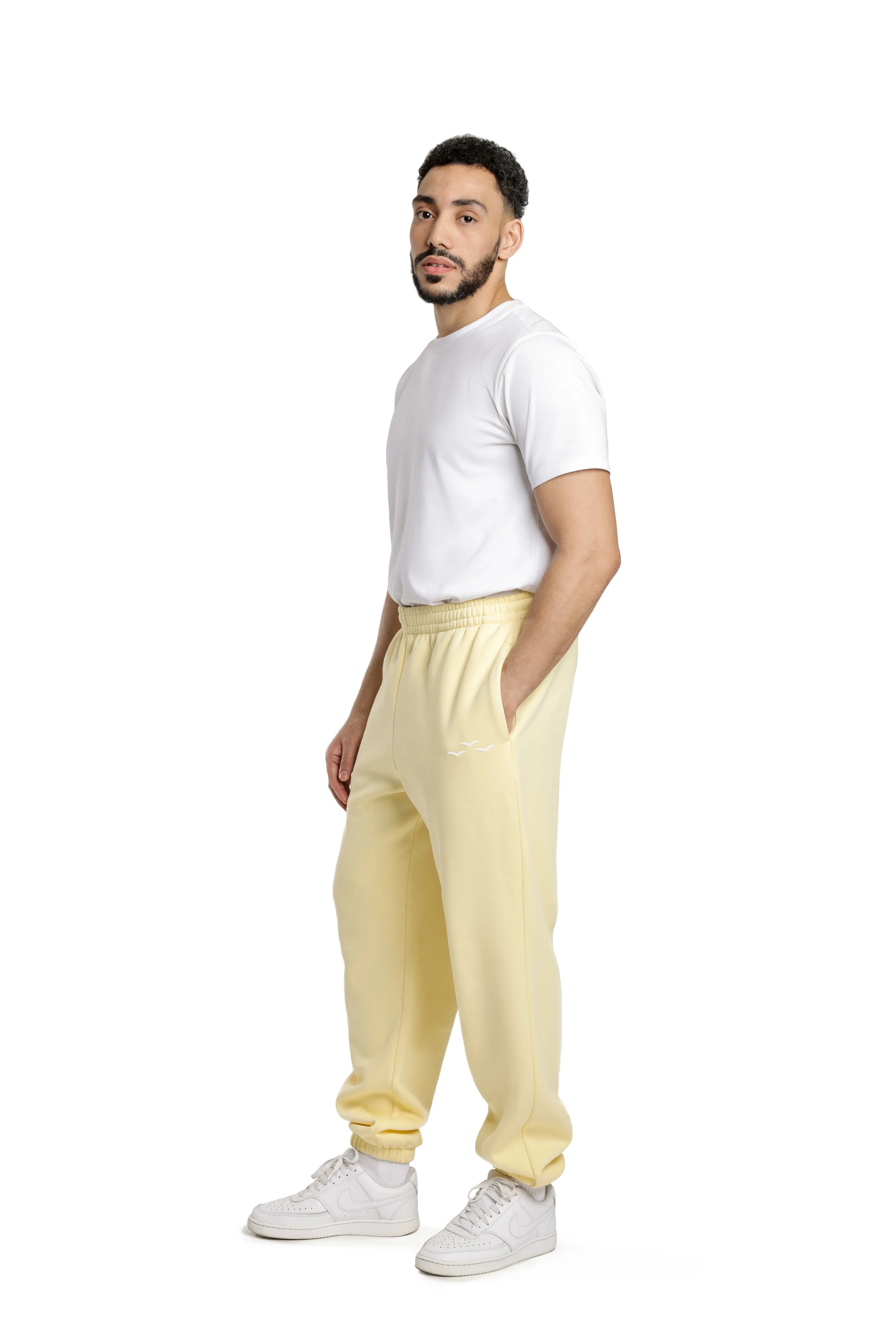 Men's jogger in banana yellow