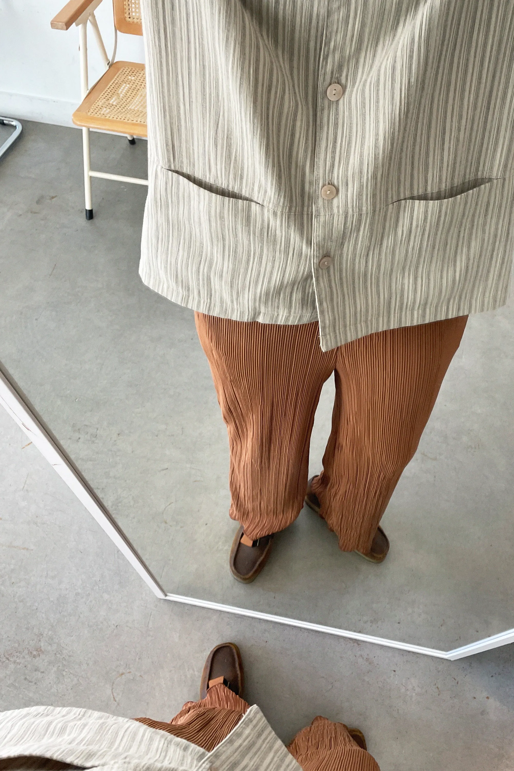 PLEATED WIDE LEG PANT